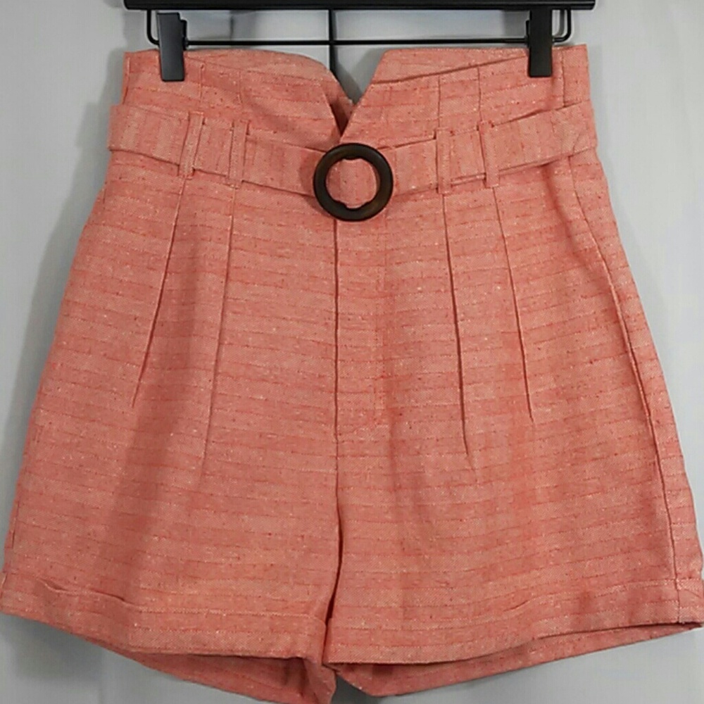 Line and Dot Linen shorts